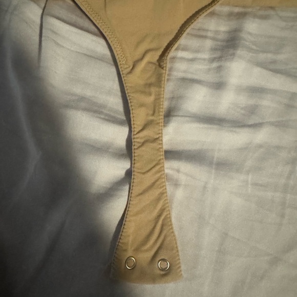SKIMS BODYSUIT SIZE MEDIUM - Picture 4 of 7